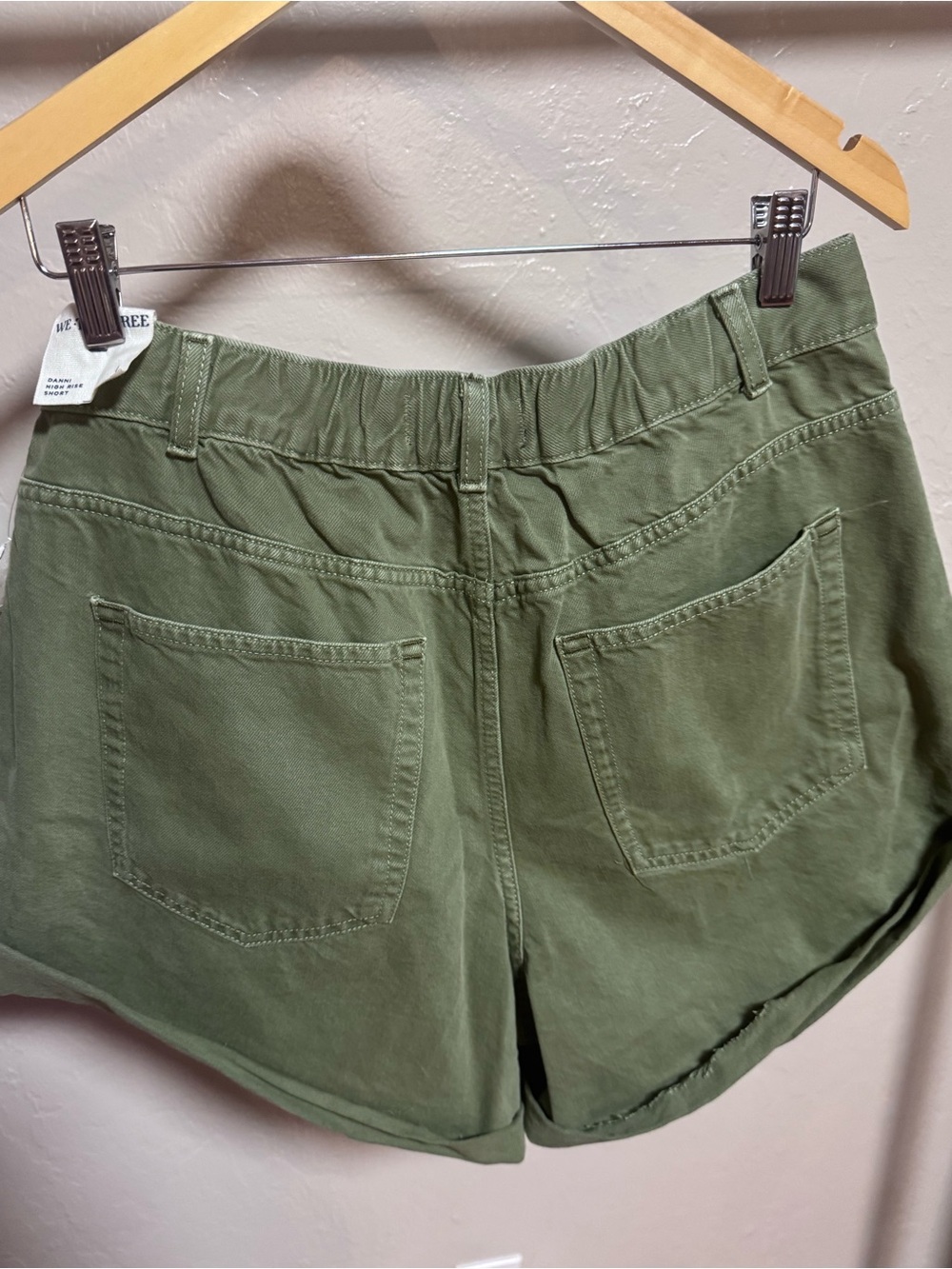 Free People We The Free Danni Shorts NWT Size L Army Green - Picture 4 of 8